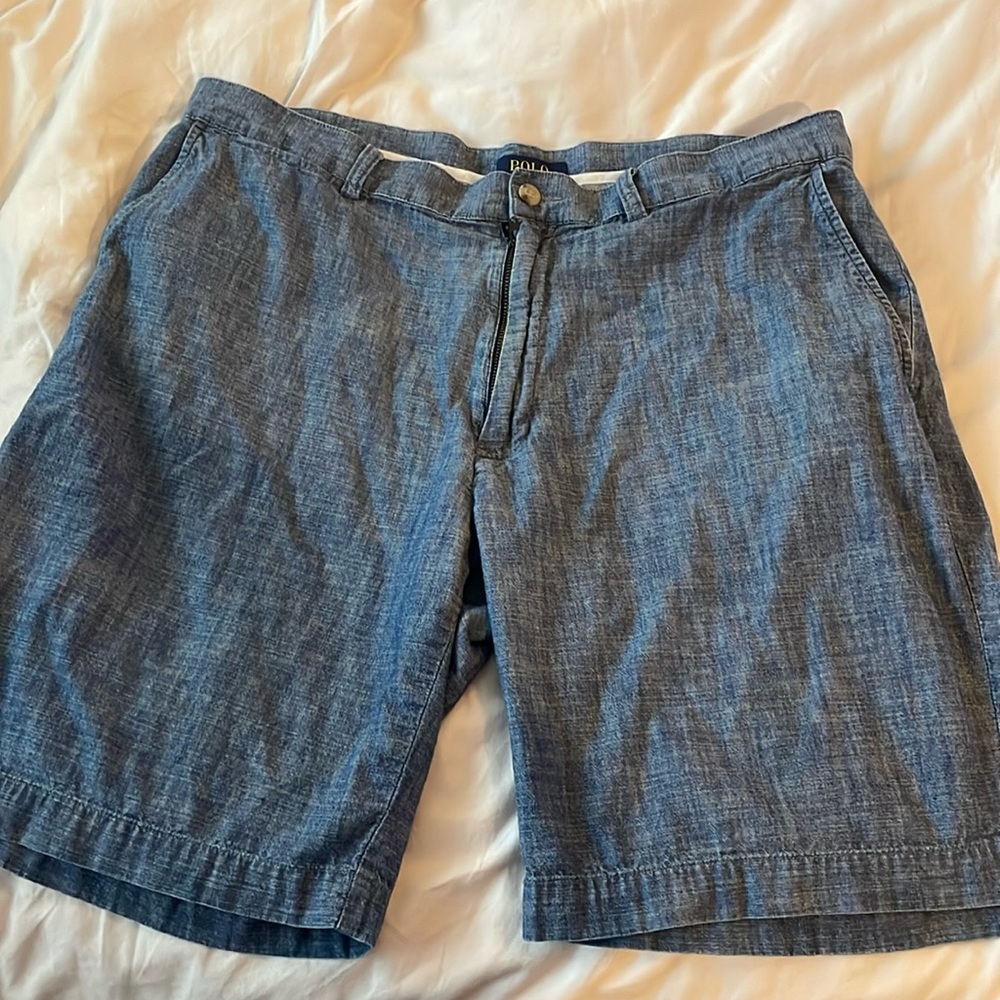 Men’s Ralph Lauren Shorts. Size large.